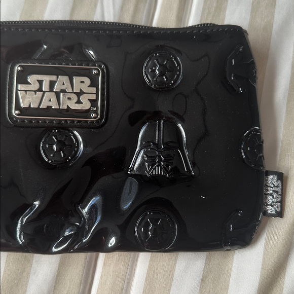 Disney Loungefly Star Wars Makeup Coin Bag - Picture 4 of 15